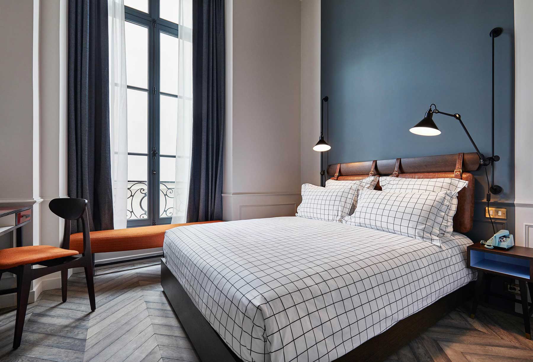 Bed in Cosy Room
