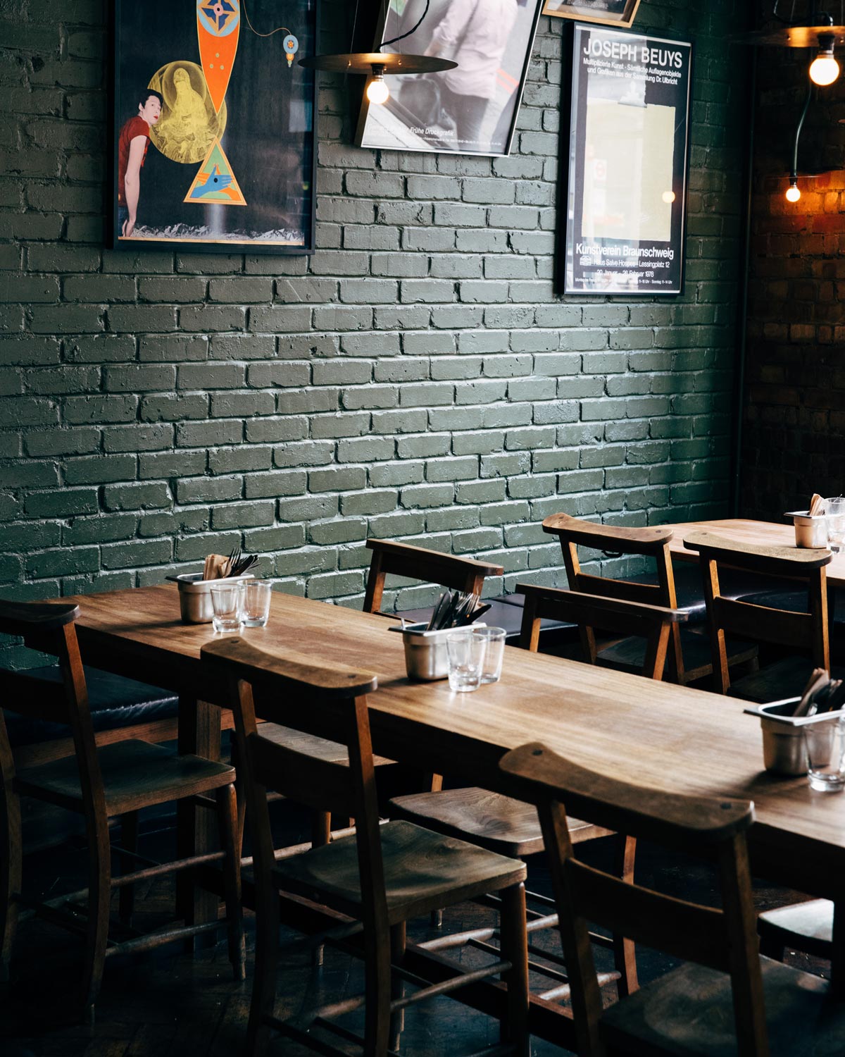 Table vide au Smoking Goat