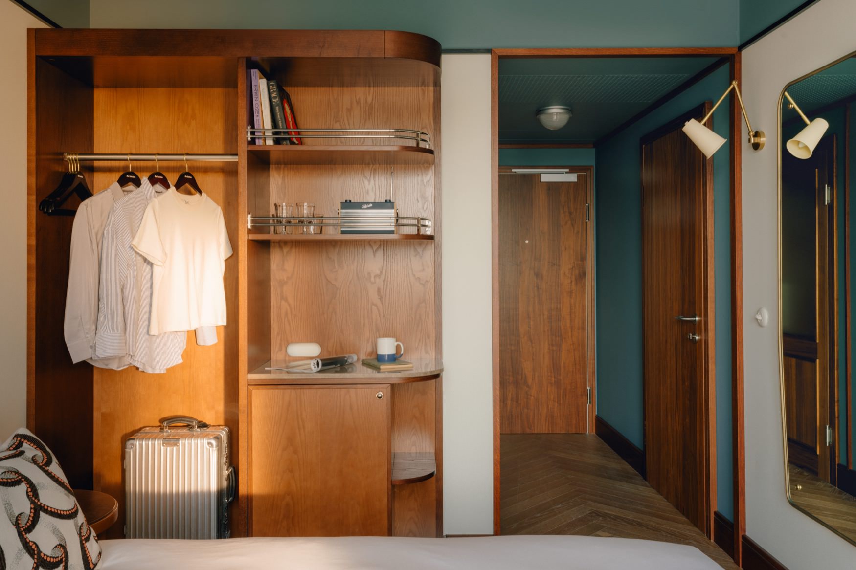 View of the large open storage area hand entrance to the cosy neighbourhood room